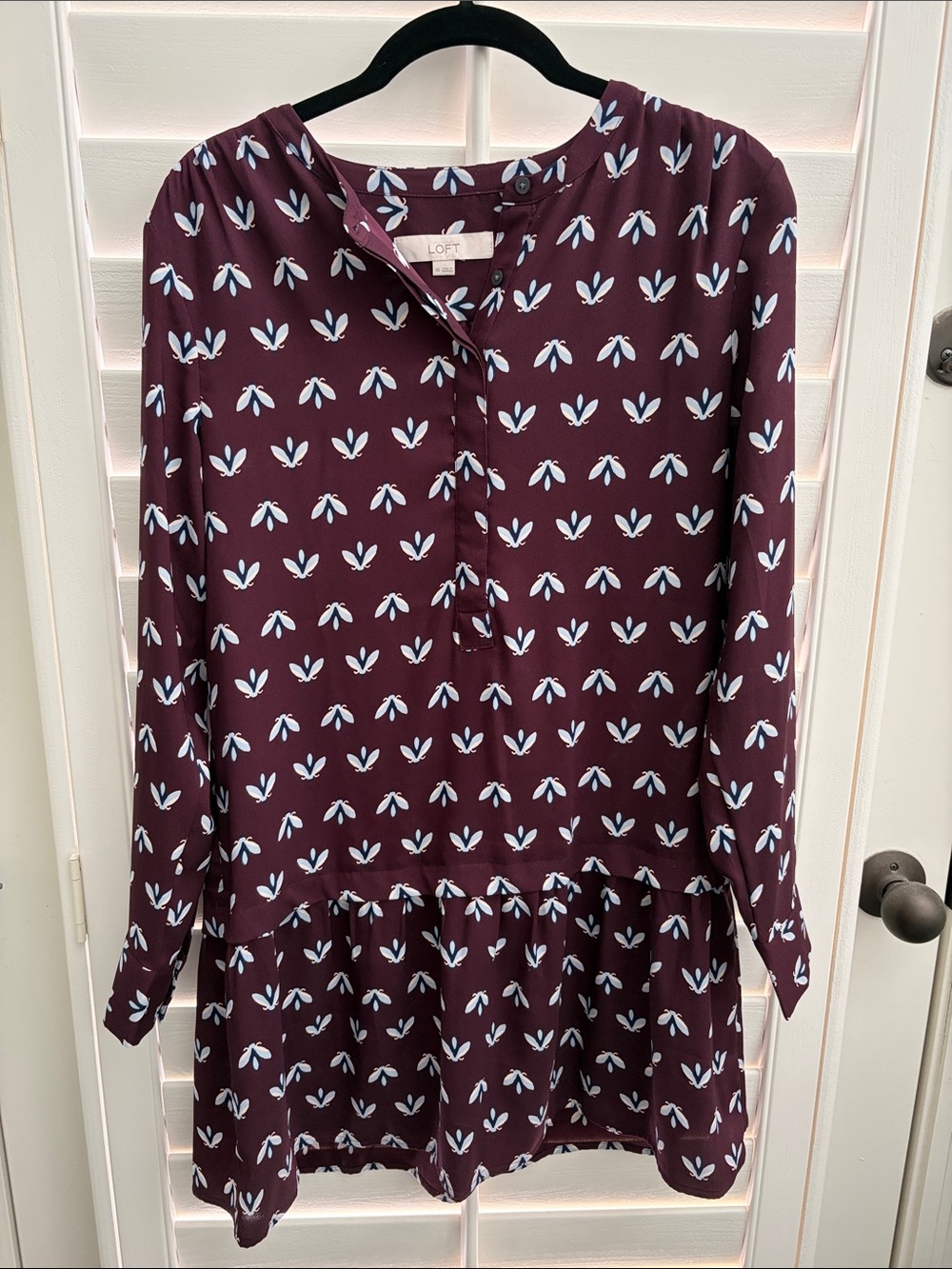 LOFT Size XS Burgundy Dress with White Petal Print